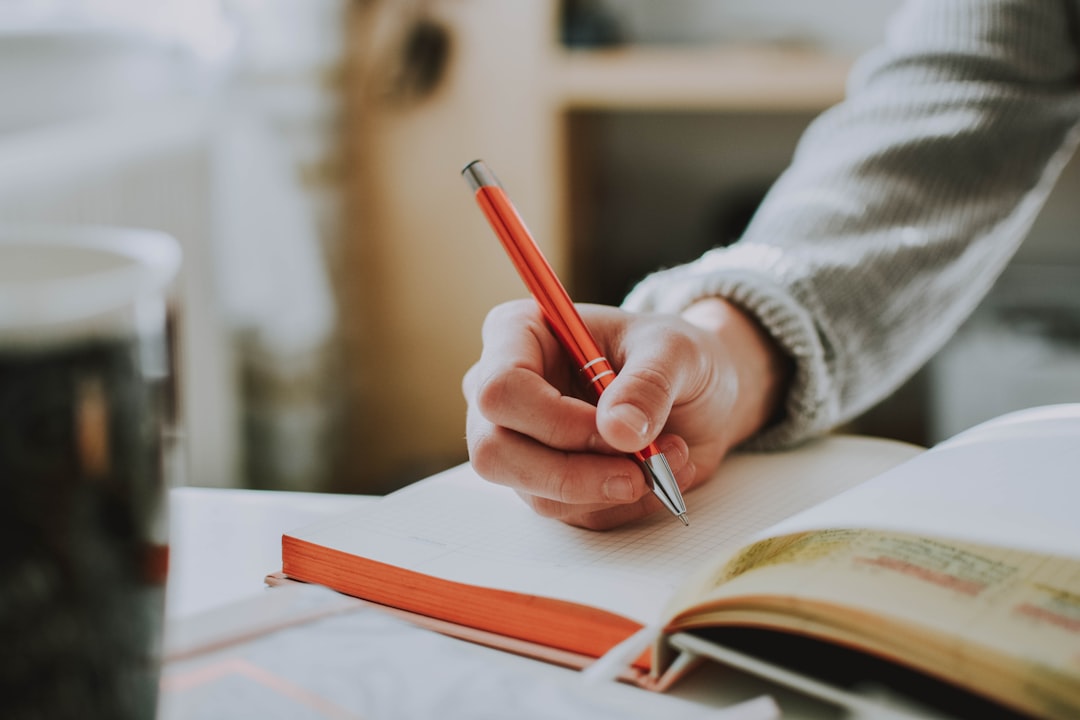 How to Write a Strong Essay Outline in 10 Minutes